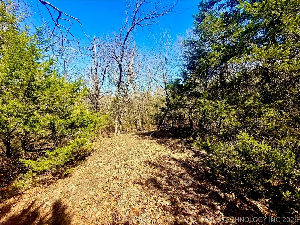 18 Lakecrest Drive Canadian, OK 74425