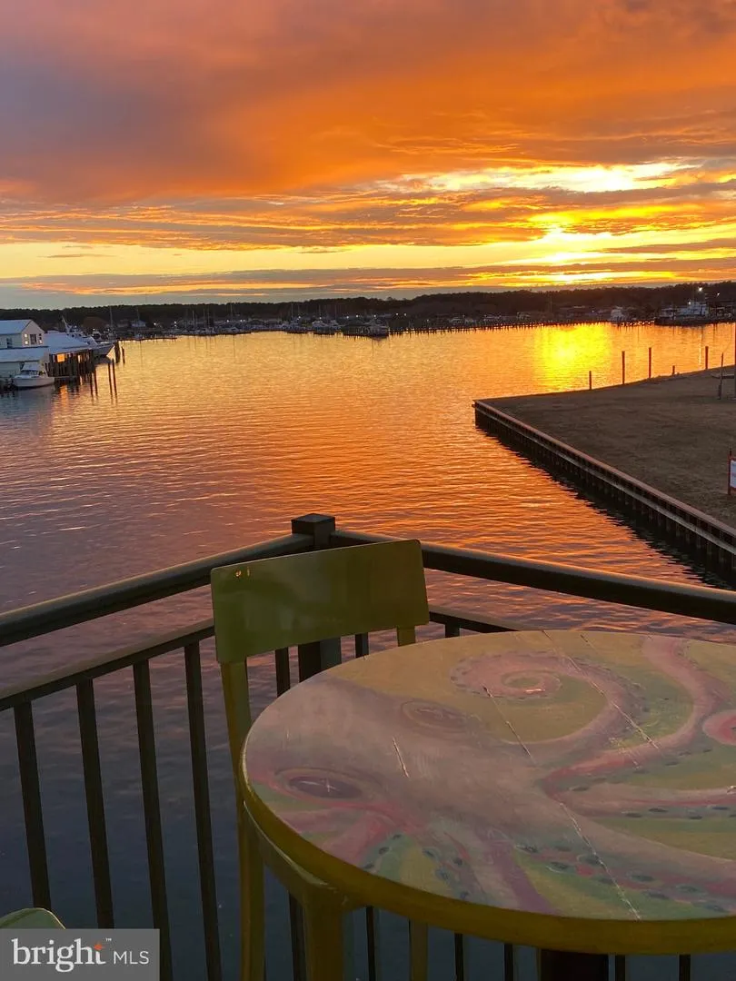 1 DOCK STREET #203 Crisfield, MD 21817