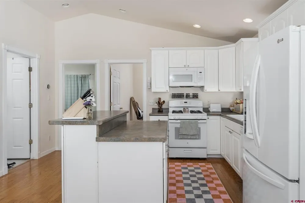 460 E Valley View Drive Bayfield, CO 81122