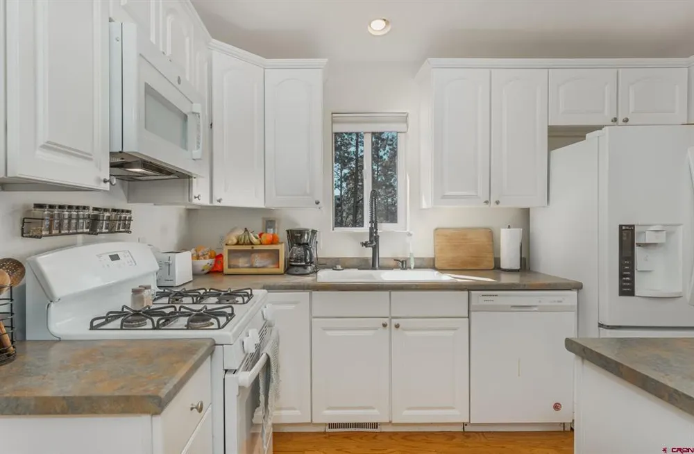 460 E Valley View Drive Bayfield, CO 81122