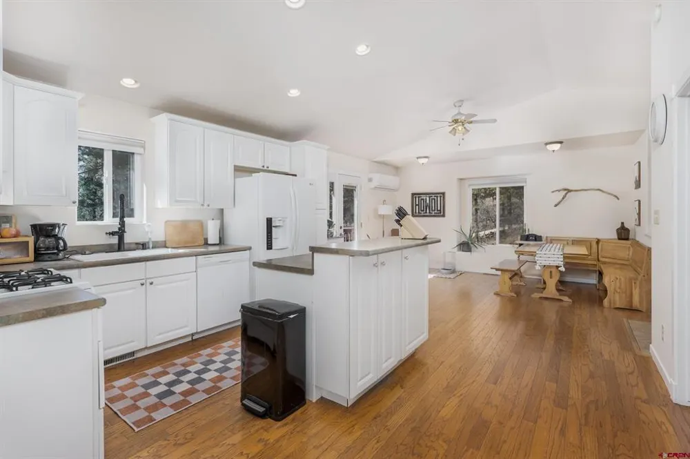 460 E Valley View Drive Bayfield, CO 81122
