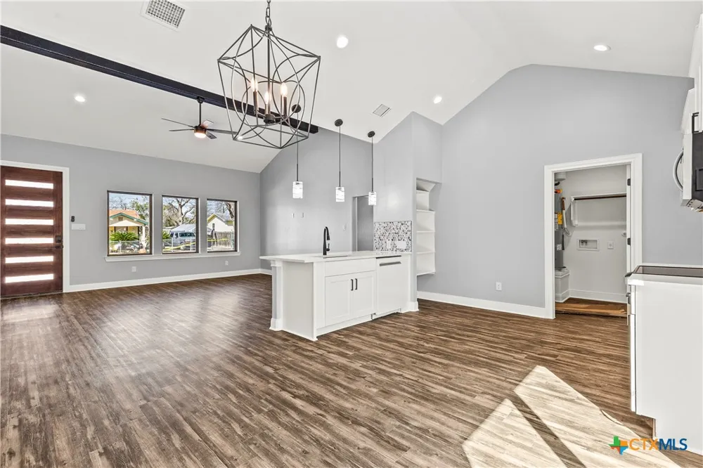 209 Troell Street Seguin, TX 78155