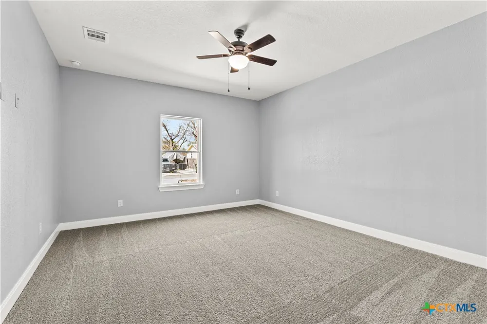 209 Troell Street Seguin, TX 78155