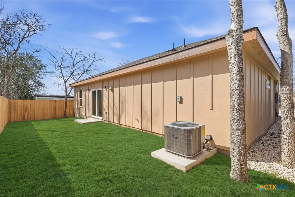 209 Troell Street Seguin, TX 78155