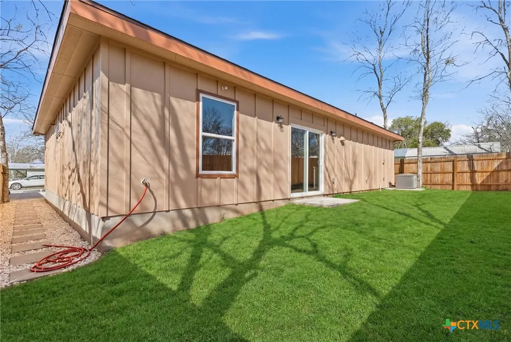 209 Troell Street Seguin, TX 78155