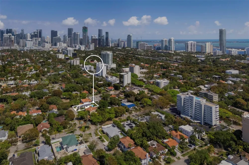 2805 SW 4th Ave Miami, FL 33129