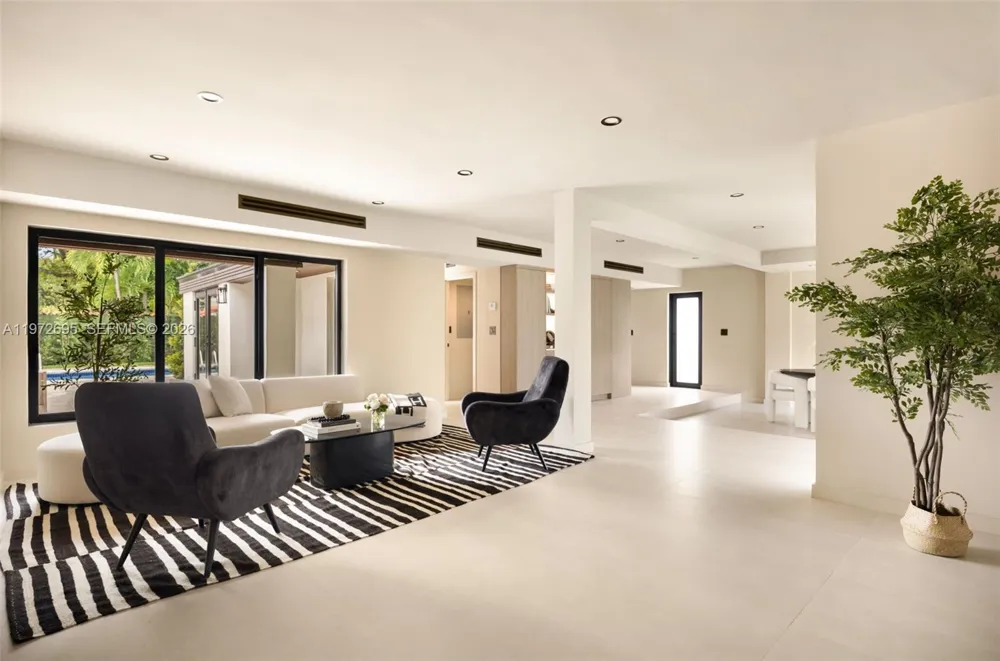 2805 SW 4th Ave Miami, FL 33129