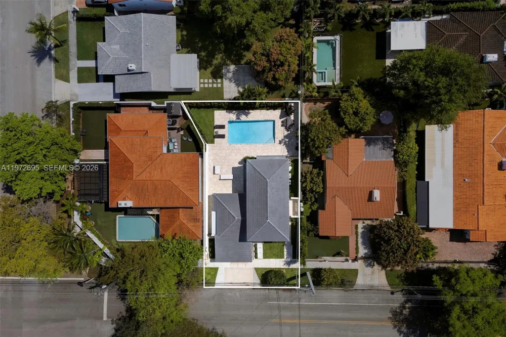 2805 SW 4th Ave Miami, FL 33129