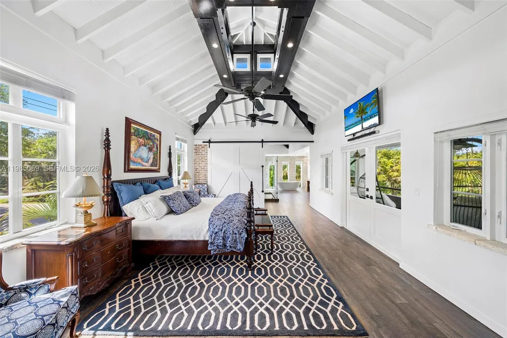 6700 SW 132nd St Pinecrest, FL 33156