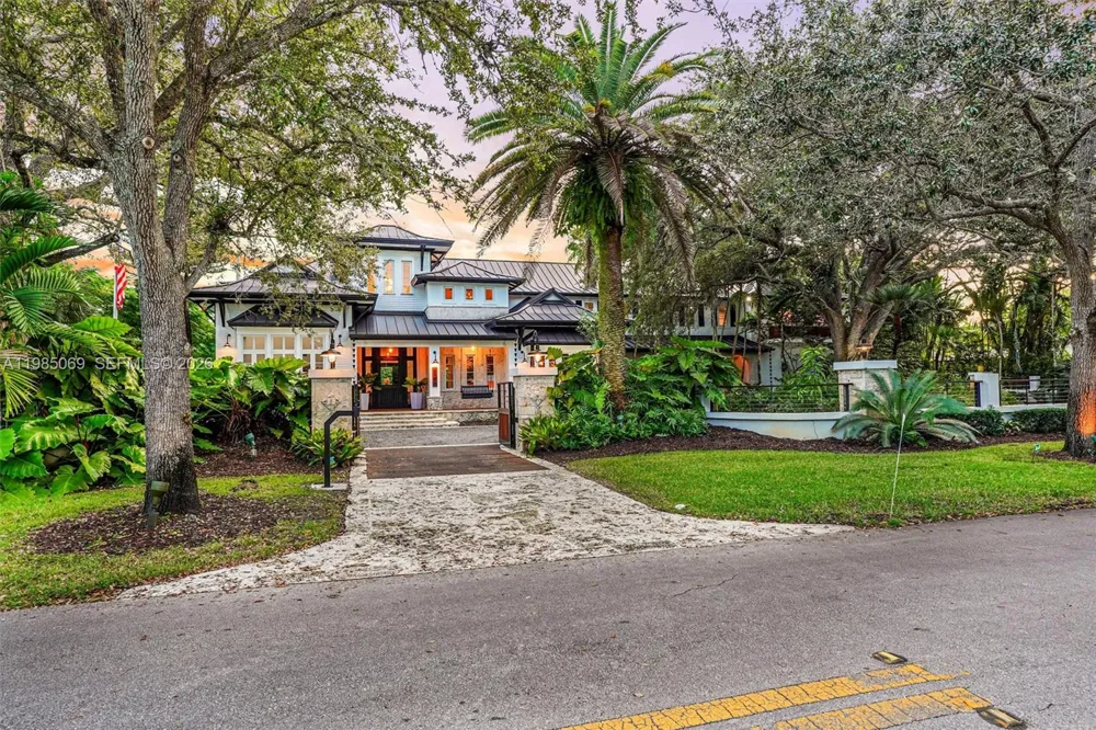 6700 SW 132nd St Pinecrest, FL 33156