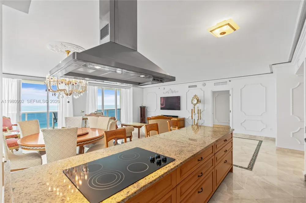 1800 S Ocean Dr #1601 Hallandale Beach, FL 33009