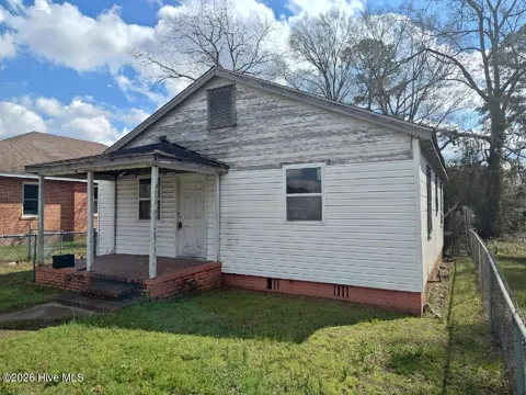 317 E Peyton Avenue