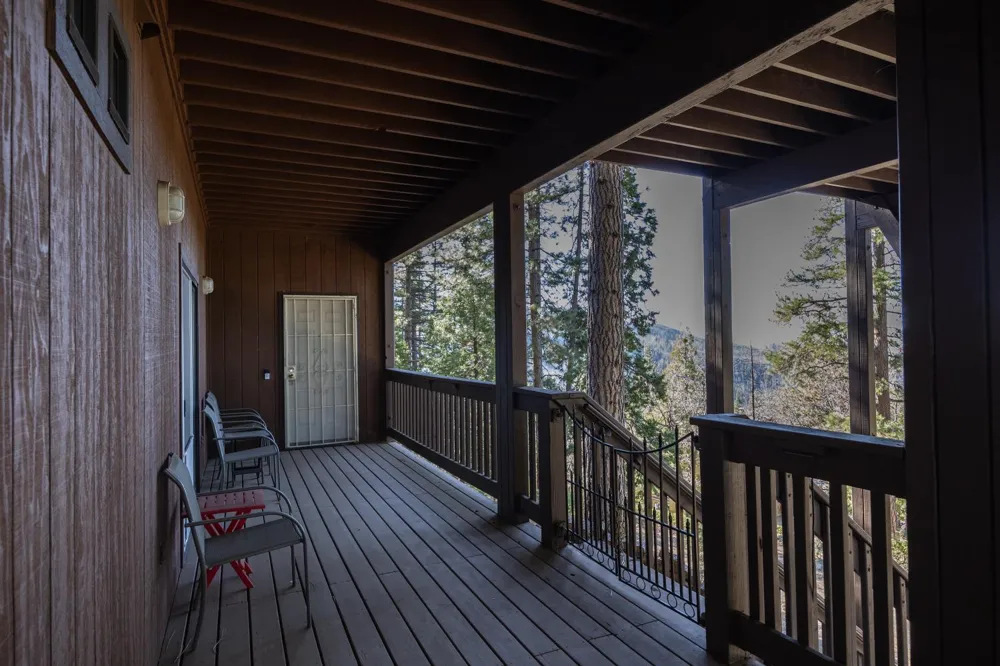7501 Yosemite Park Way Yosemite West, CA 95389