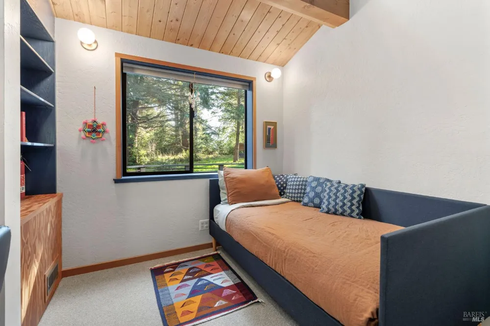880 River Beach Road The Sea Ranch, CA 95497