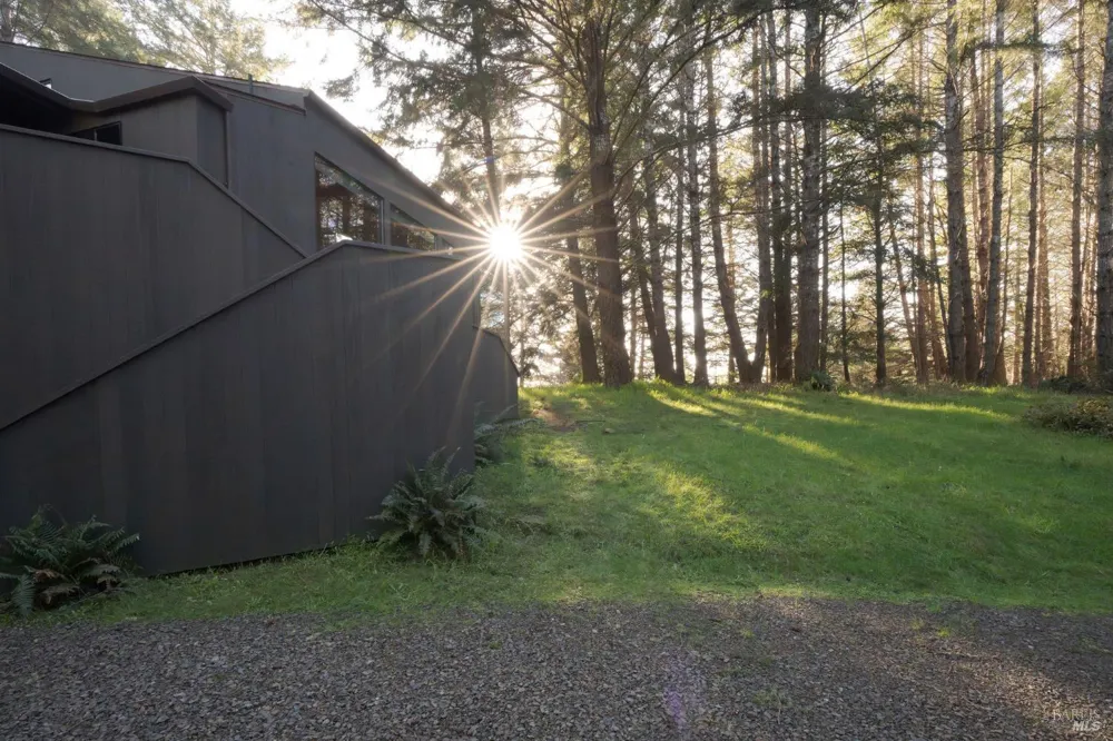 880 River Beach Road The Sea Ranch, CA 95497