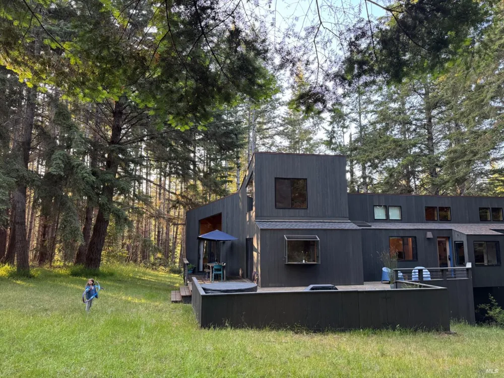880 River Beach Road The Sea Ranch, CA 95497