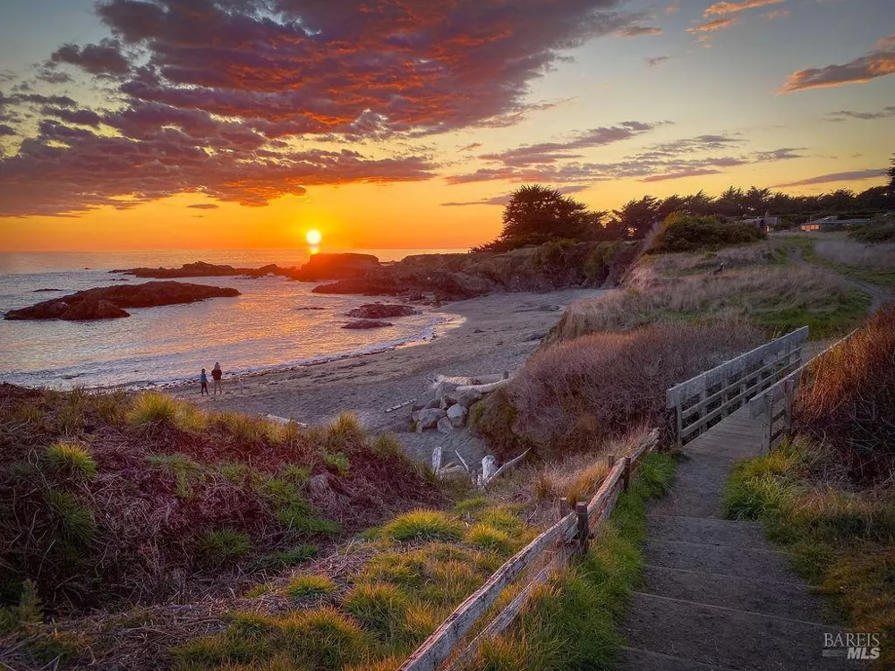 880 River Beach Road The Sea Ranch, CA 95497