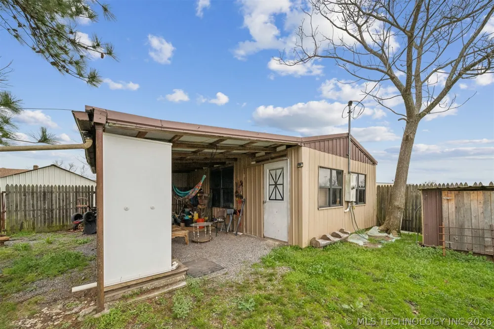 205 Baltimore Allen, OK 74825