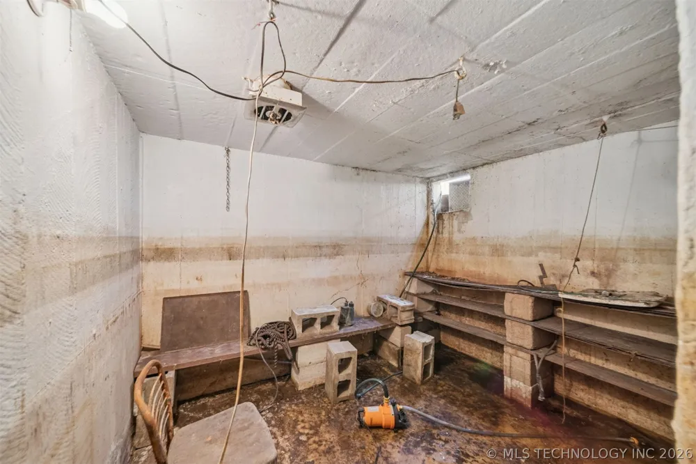 205 Baltimore Allen, OK 74825