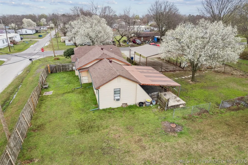 205 Baltimore Allen, OK 74825