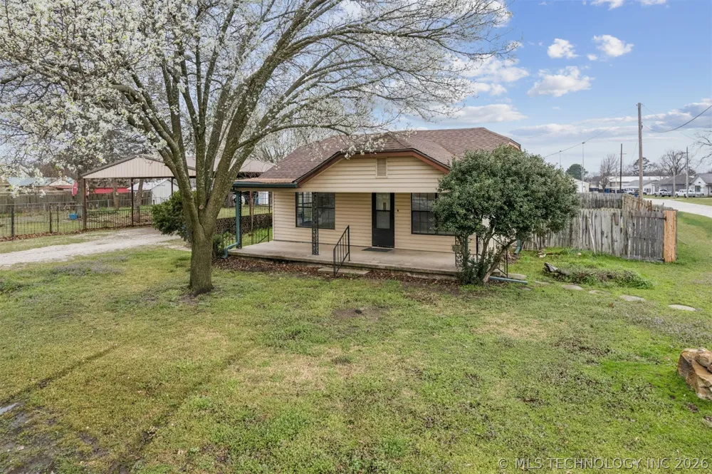 205 Baltimore Allen, OK 74825