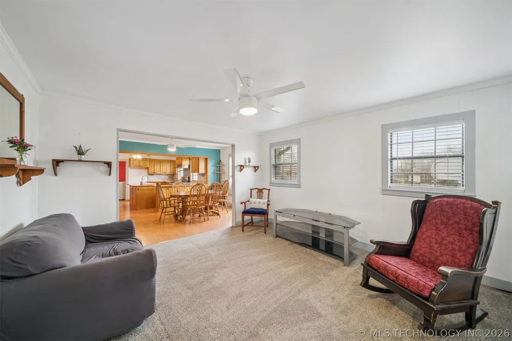 205 Baltimore Allen, OK 74825