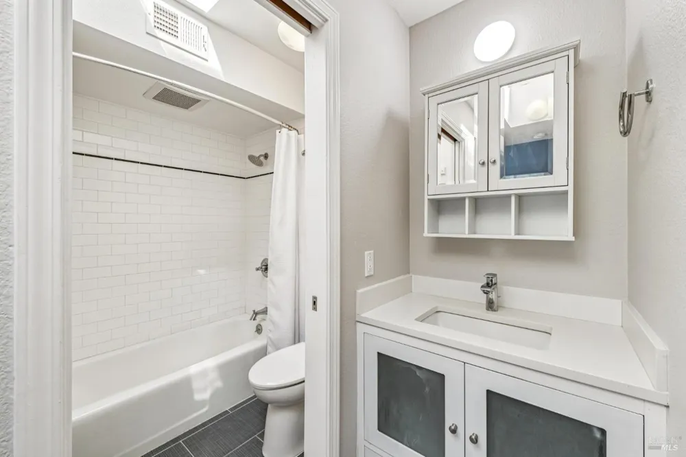 4 Ash Avenue ##11 Kentfield, CA 94904