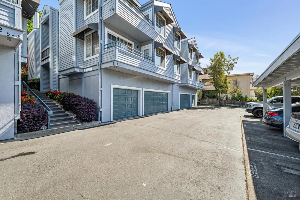 4 Ash Avenue ##11 Kentfield, CA 94904