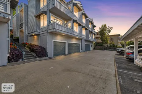 4 Ash Avenue ##11