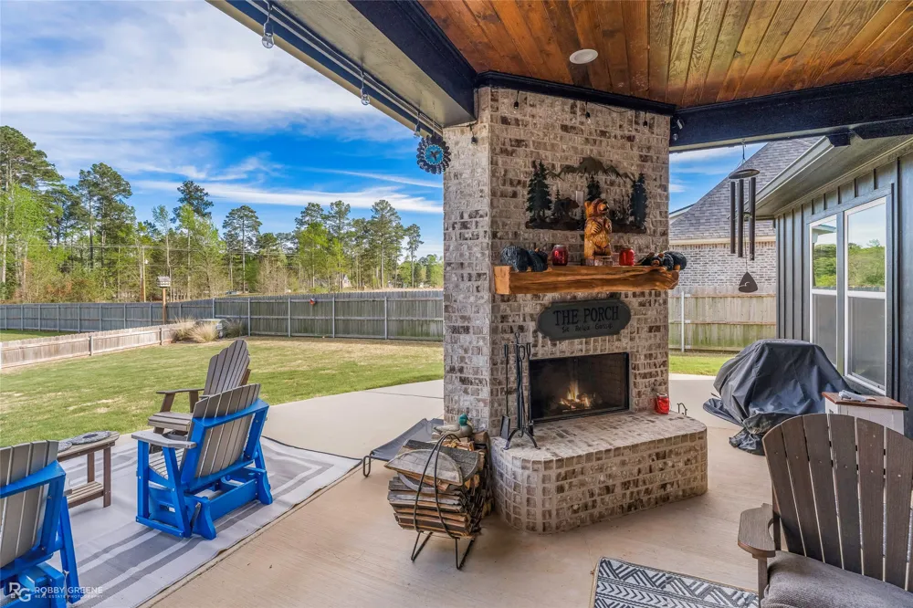 63 Turtle Creek Drive Benton, LA 71006
