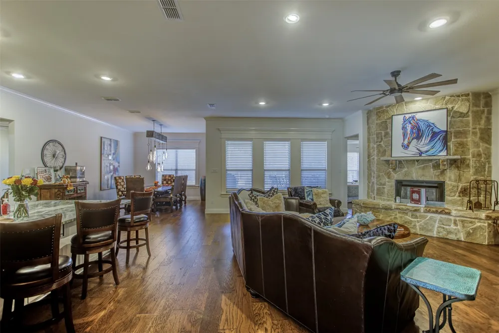 704 Hayden Way Aledo, TX 76008