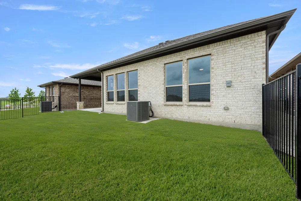 225 Ravenna Boulevard Justin, TX 76247