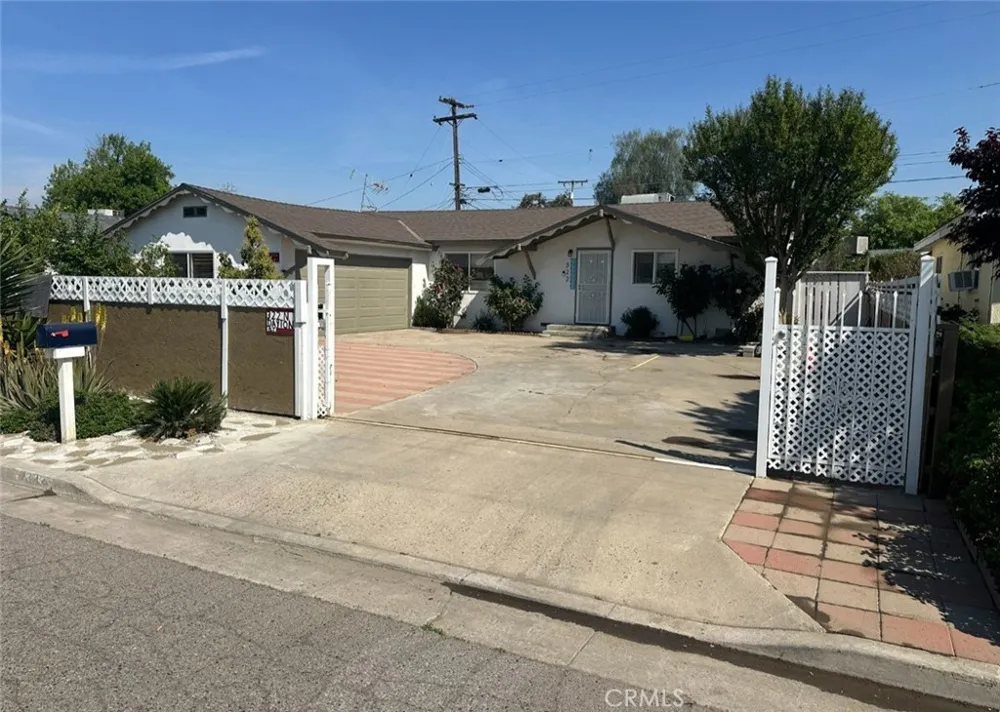 322 Dayton Tulare, CA 93274