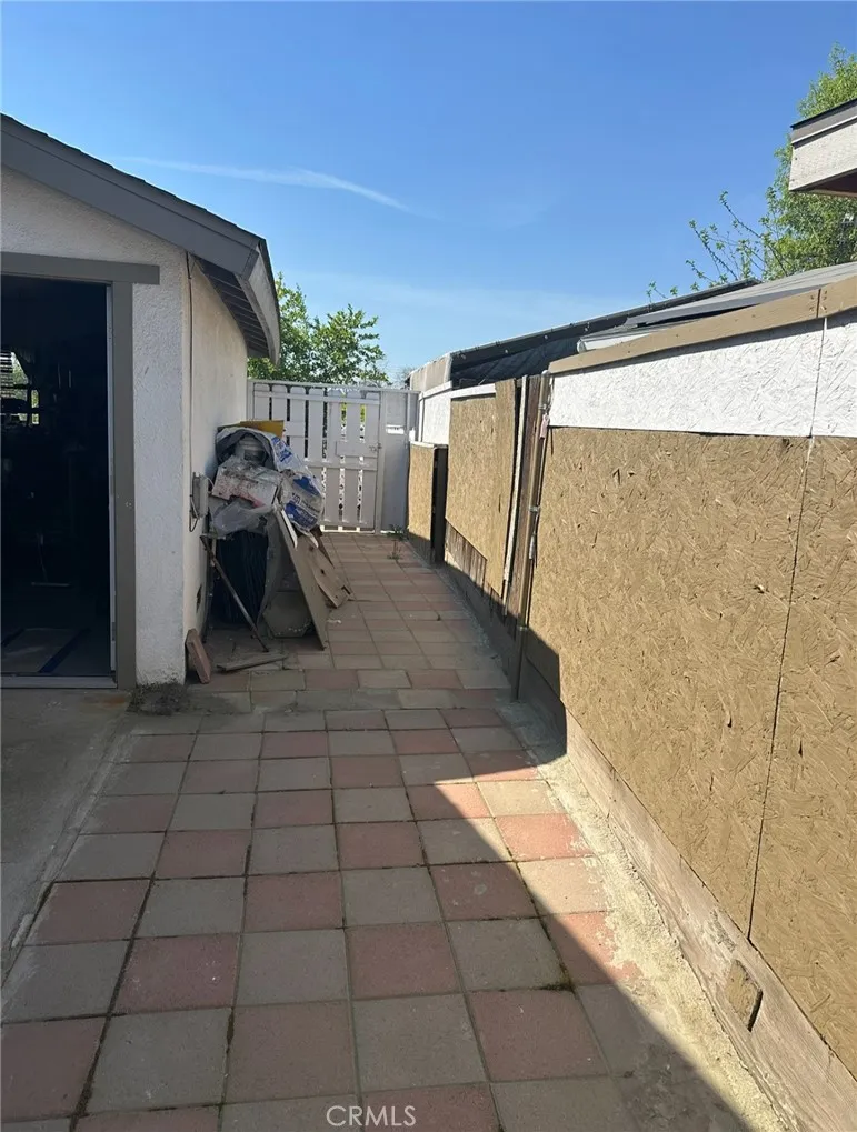 322 Dayton Tulare, CA 93274