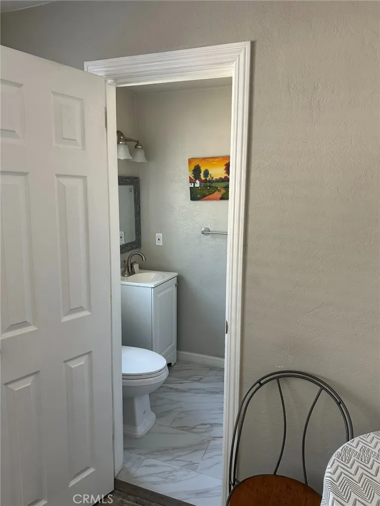 322 Dayton Tulare, CA 93274