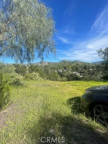 11850 West Trail Sylmar, CA 91342