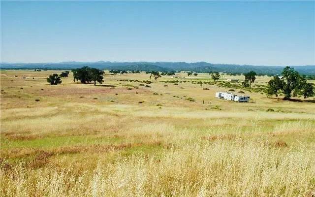 50850 Martinez Road Lockwood, CA 93932