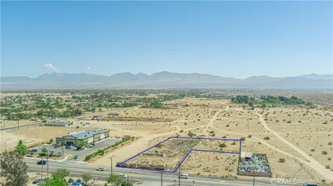 90 Palmdale Blvd