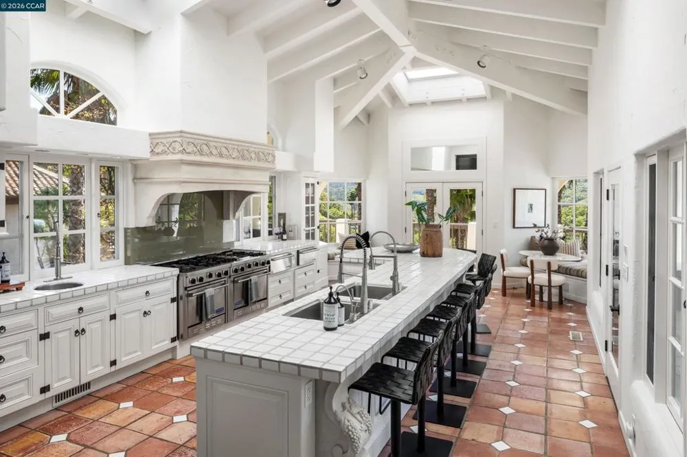 4377 Warm Springs Rd Glen Ellen, CA 95442