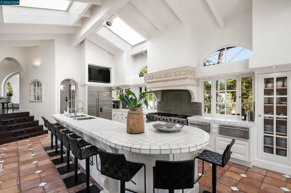 4377 Warm Springs Rd Glen Ellen, CA 95442