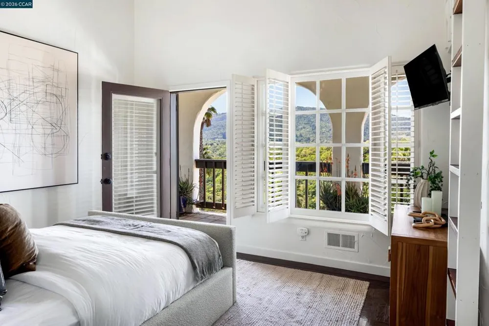 4377 Warm Springs Rd Glen Ellen, CA 95442