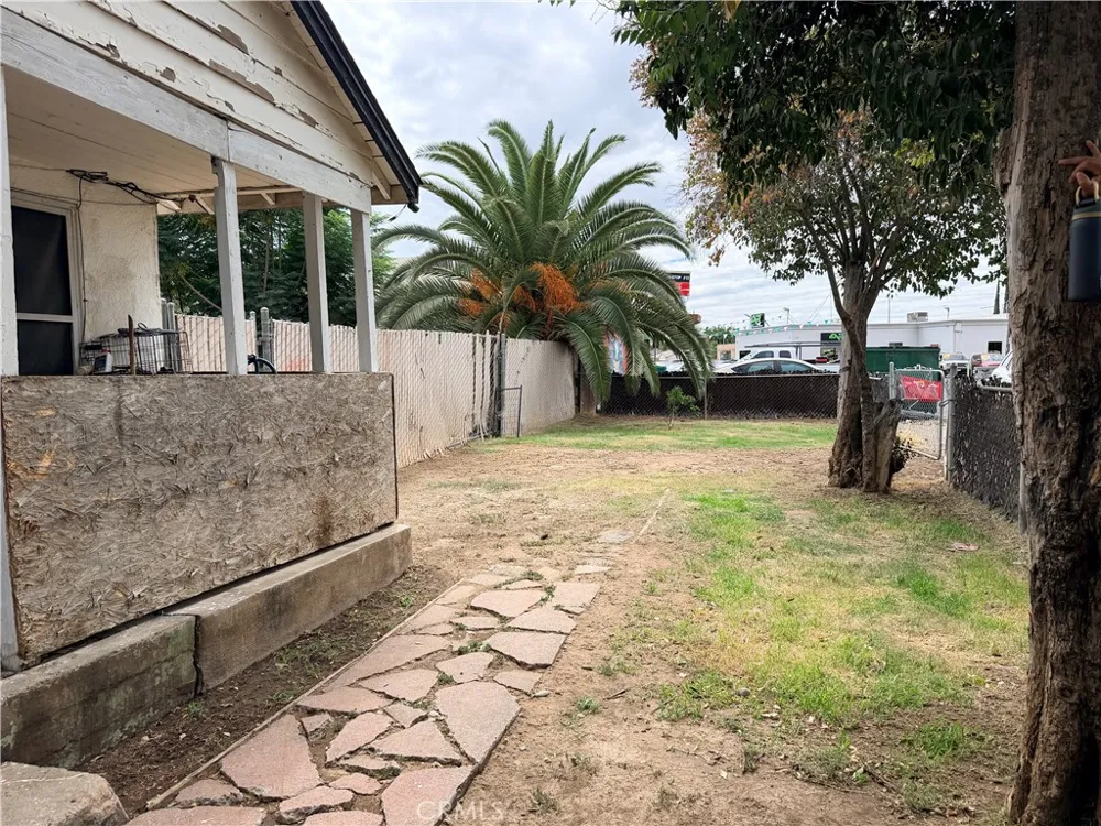 2148 Keely Merced, CA 95340