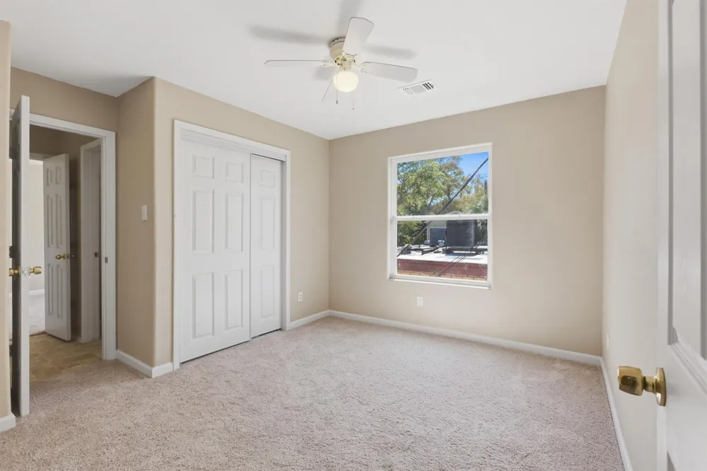 313 Grand Avenue Bacliff, TX 77518