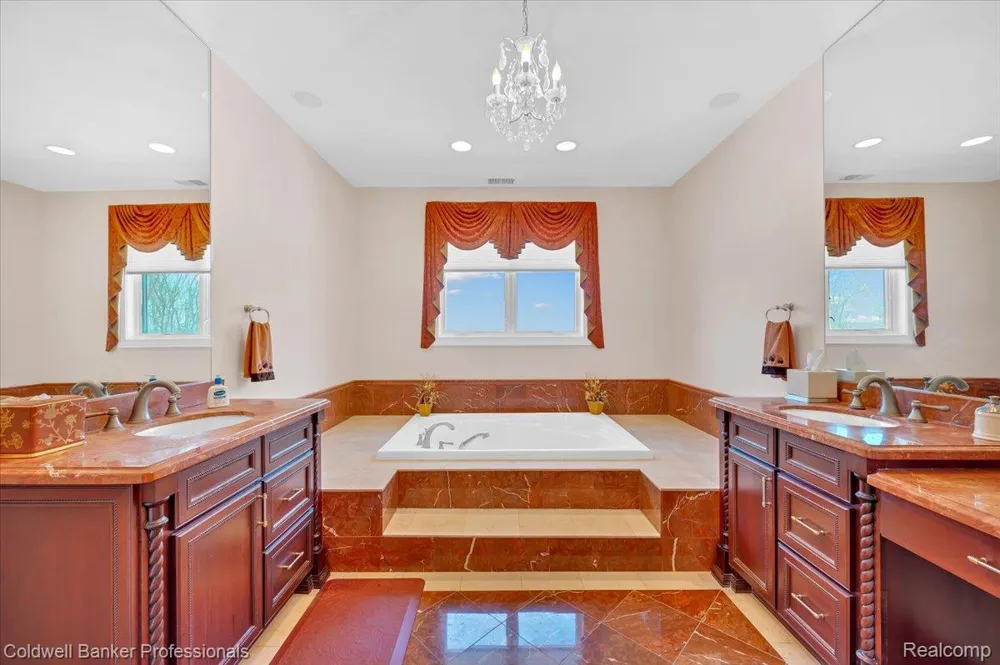 4359 Longview Drive Elba Township, MI 48446