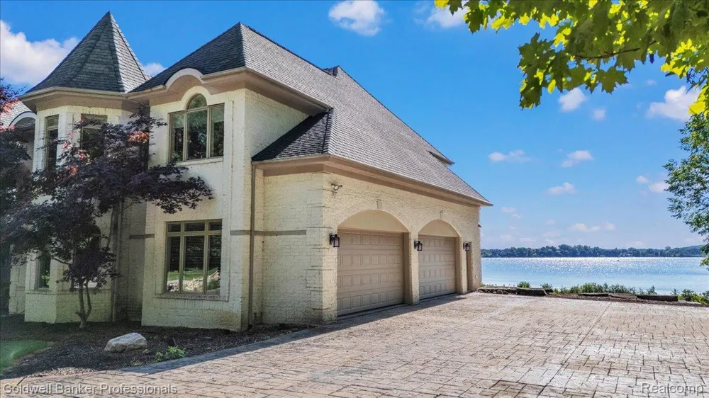4359 Longview Drive Elba Township, MI 48446