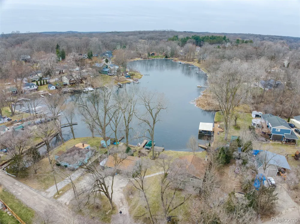 11388 Sunset Boulevard Putnam Township, MI 48169