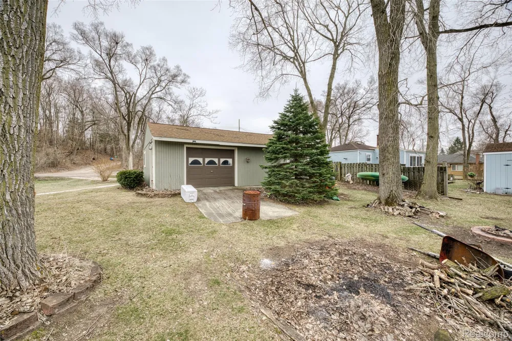 11388 Sunset Boulevard Putnam Township, MI 48169