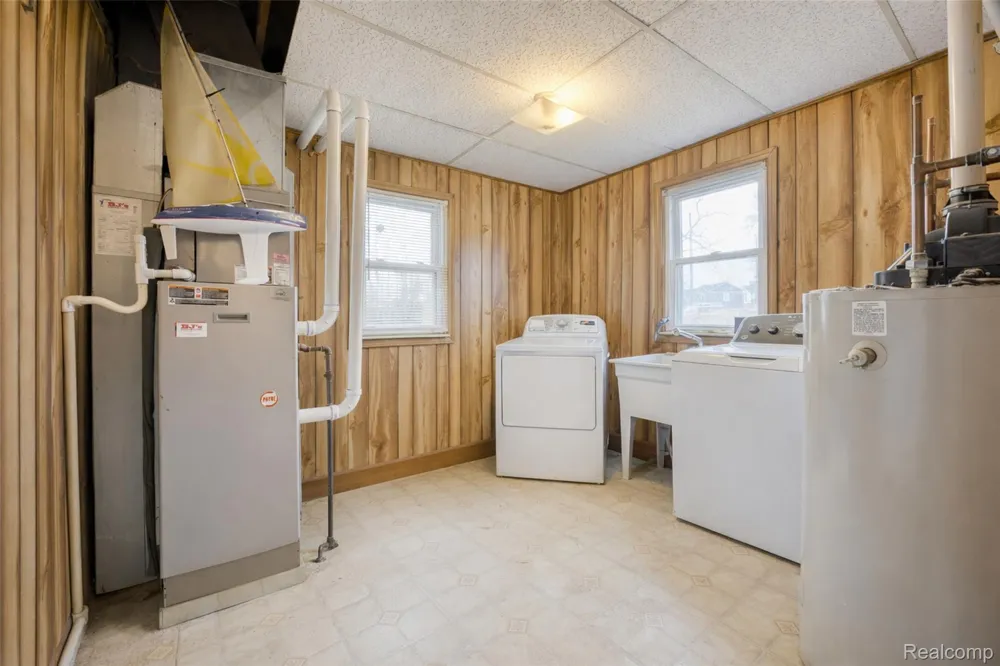 11388 Sunset Boulevard Putnam Township, MI 48169