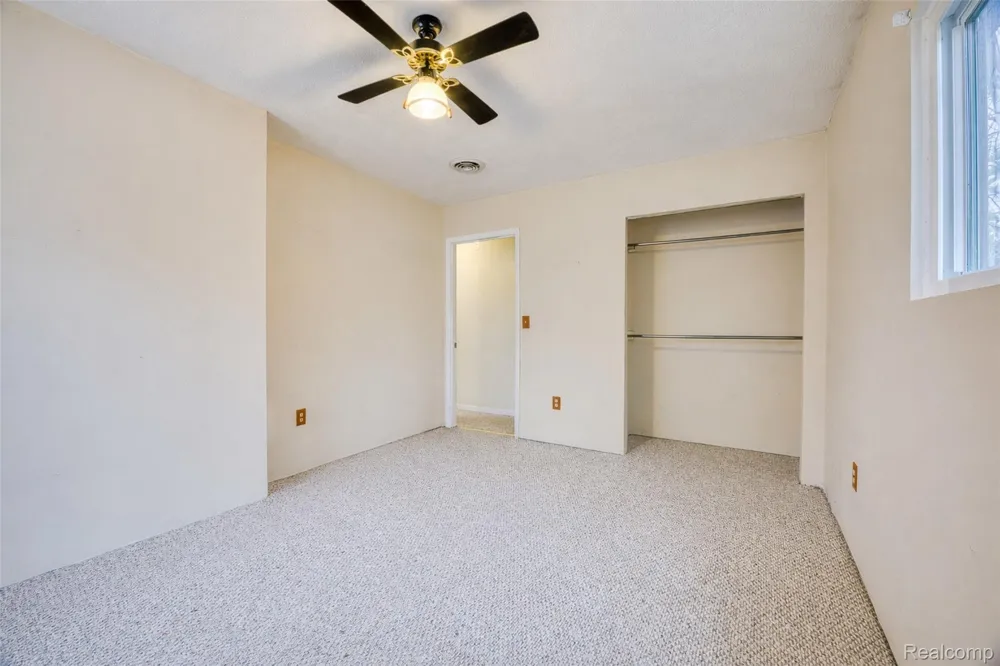 11388 Sunset Boulevard Putnam Township, MI 48169