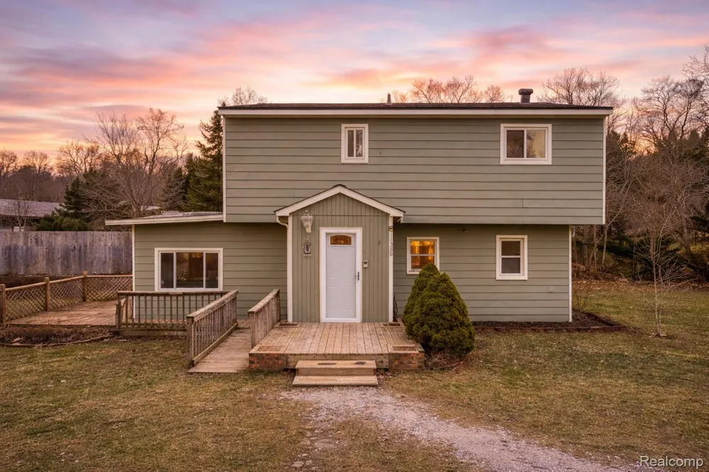 11388 Sunset Boulevard Putnam Township, MI 48169